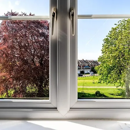 Delightful 3 Bed In Ham * Bristol